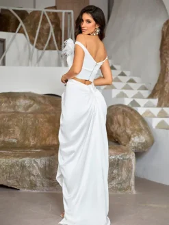 Embellishment|Dresses*Lu Yili Arouette Off Shoulder Cutout Feather Satin Dress