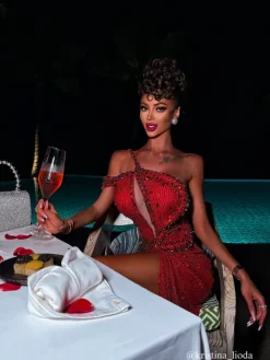 Embellishment|Dresses*Lu Yili Tonantzin One Shoulder Sequin Split Maxi Dress